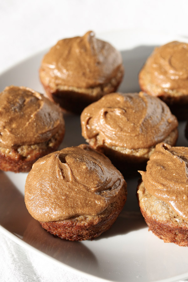 banana cupcakes with mocha frosting