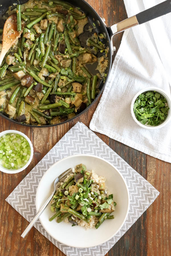 eggplant and green bean green curry is a simple, vegetarian weeknight meal, perfect for meatless monday… or any night of the week!