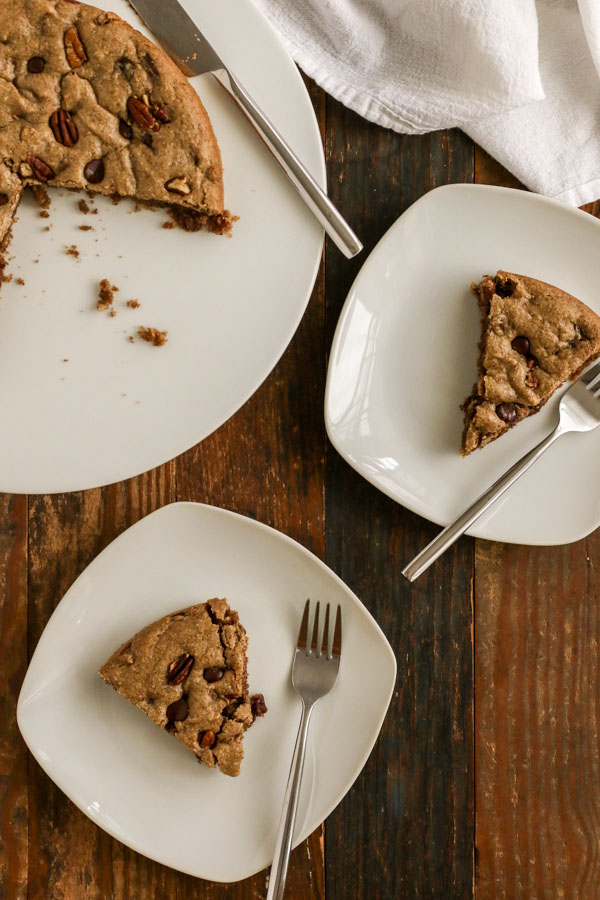 maple pecan chocolate chip snack cake is delicious and made without refined flour. gluten/dairy free so everyone at your thanksgiving table can enjoy.